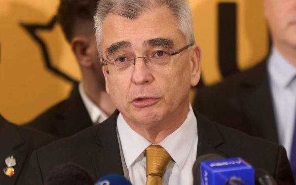 Peiu: Eliminarea impozitului minim, rețetă pentru „jocul cu profiturile”