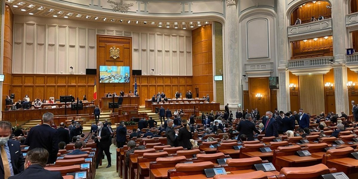 Stoiciu: Președintele Franței, Macron, vrea un nou Premier