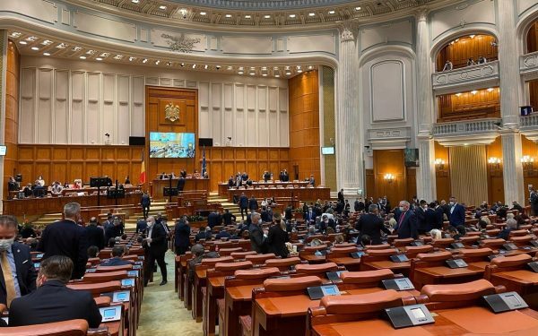 Stoiciu: Președintele Franței, Macron, vrea un nou Premier