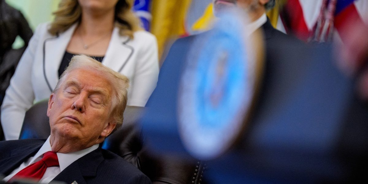 Trump: 500 mil. $ profit crypto, investitorii în pierderi masive