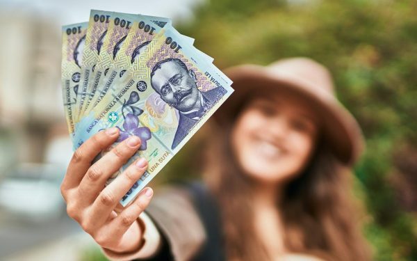 Turism: Români, în buzunar 283,6 milioane Euro!