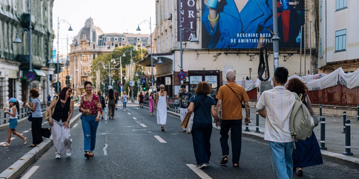 Străzi Deschise București: Sănătate și spectacol în Piața Revoluției