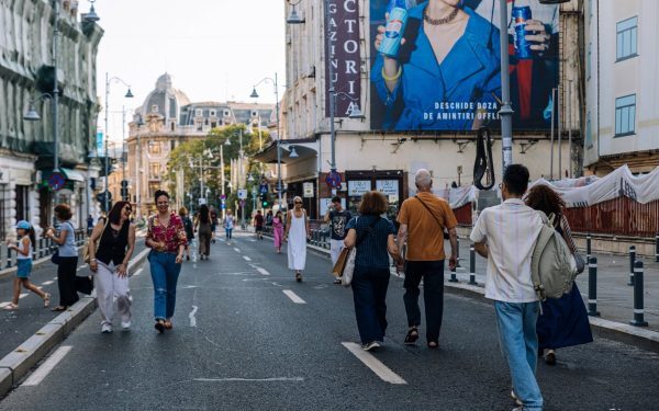 Străzi Deschise București: Sănătate și spectacol în Piața Revoluției
