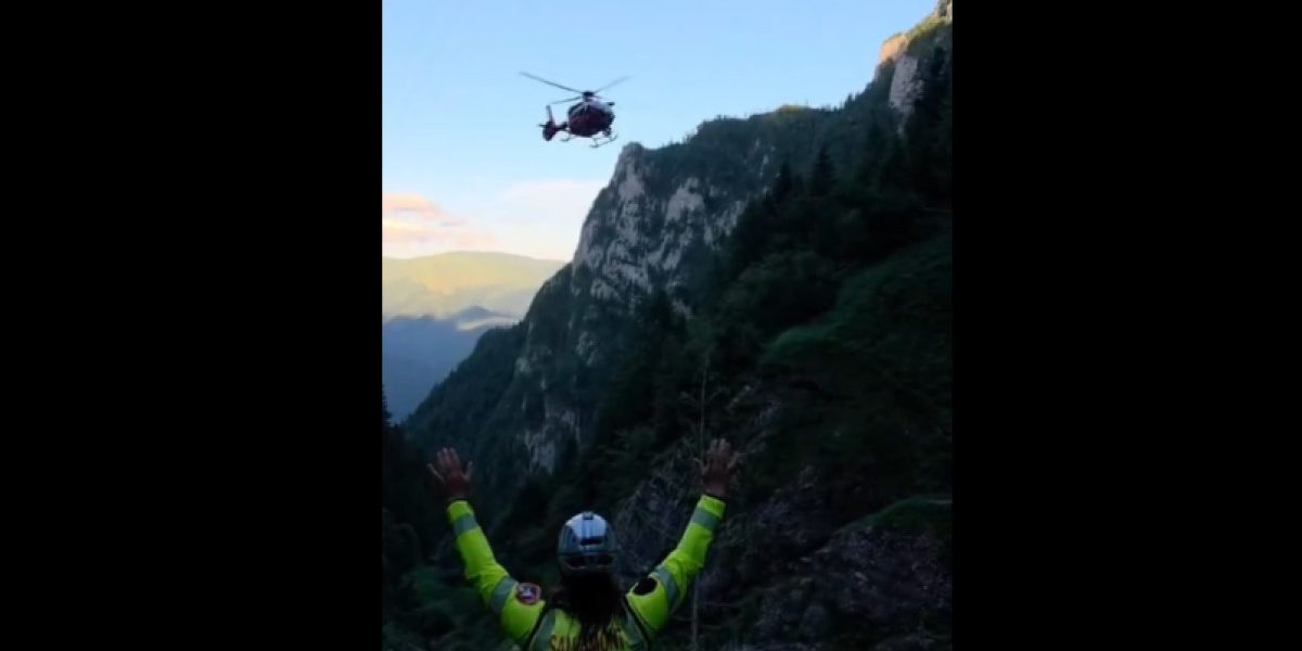 Elicopter, salvare eroică pe un traseu periculos din Bucegi