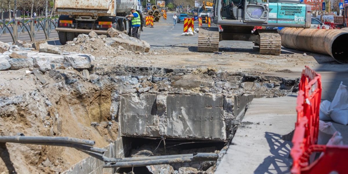 București: 5 șantiere noi la termoficare, 4000 de blocuri fără apă caldă