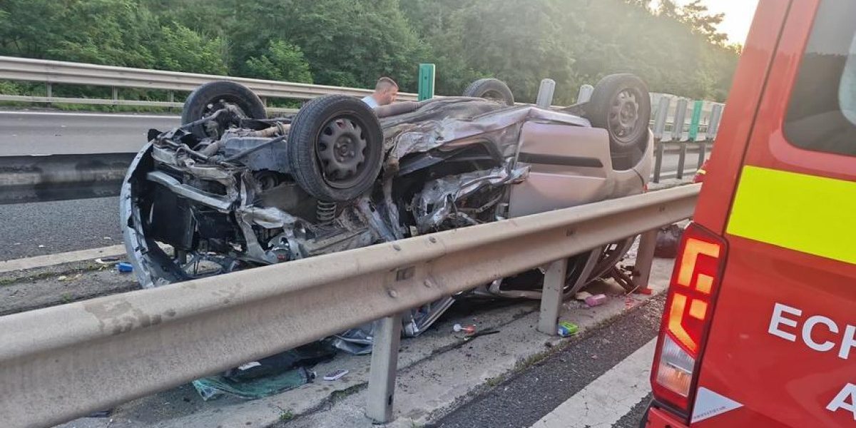 Tragedie pe A1: Fetiță de 5 ani moartă, 2 răniți grav la Cristian