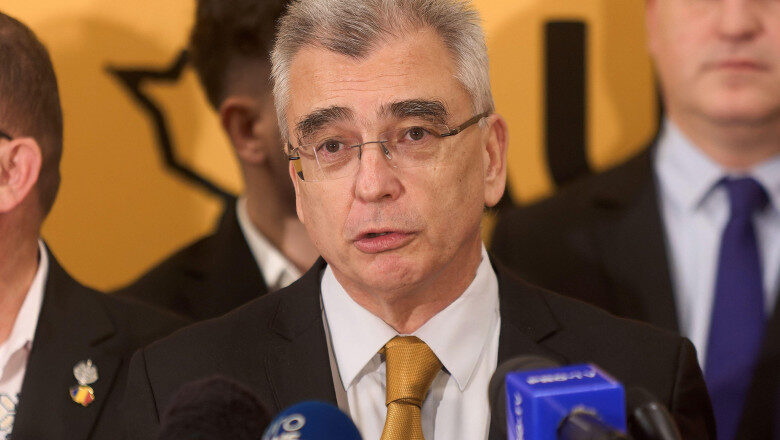 Politicul: Numele ridicolului, de la București la Washington
