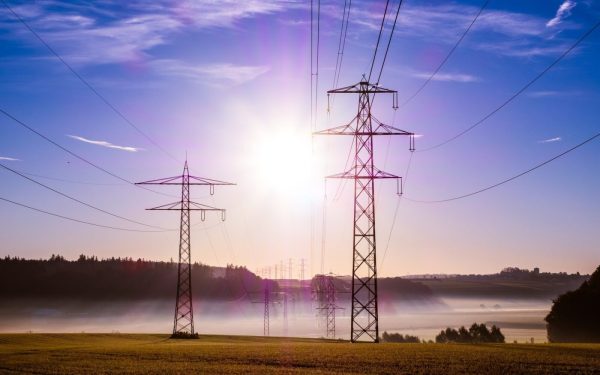 Parc industrial Iași: Lumină după 12 ani în beznă pe bani
