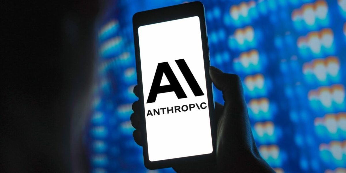 SUA renunță la restricții IA, Anthropic reia modelele