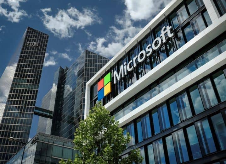 Microsoft: 40% profit spre Irlanda, unde are doar 3% din angajați