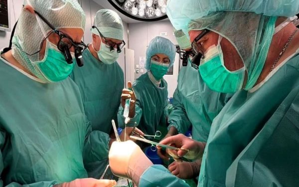 Iași: Premieră cardiacă! Primul transplant salvează un bărbat de 44 de ani