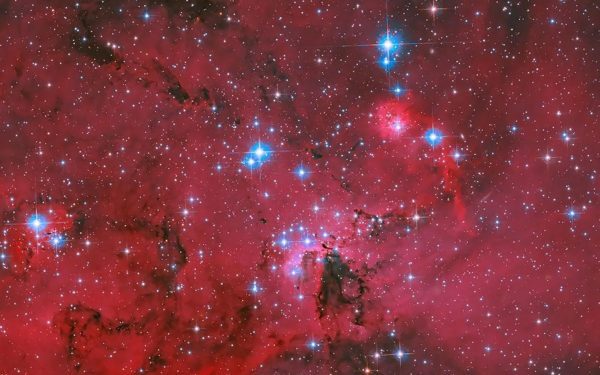Hubble dezvăluie fabrica de stele a NASA