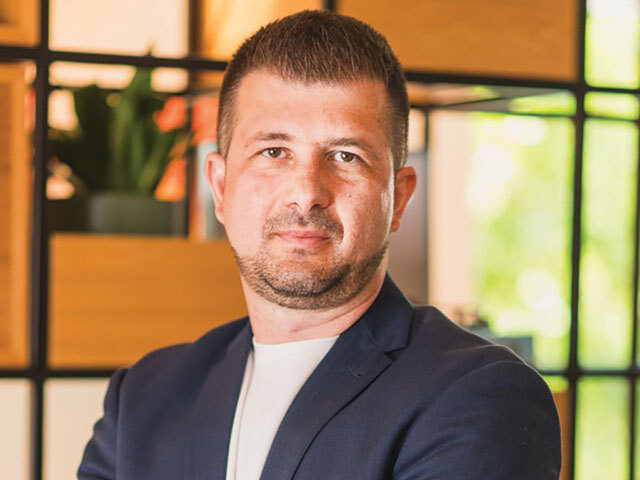 Atacuri AI în masă: Gherle (Alpha by Zendra) arată vulnerabilitatea firmelor mici