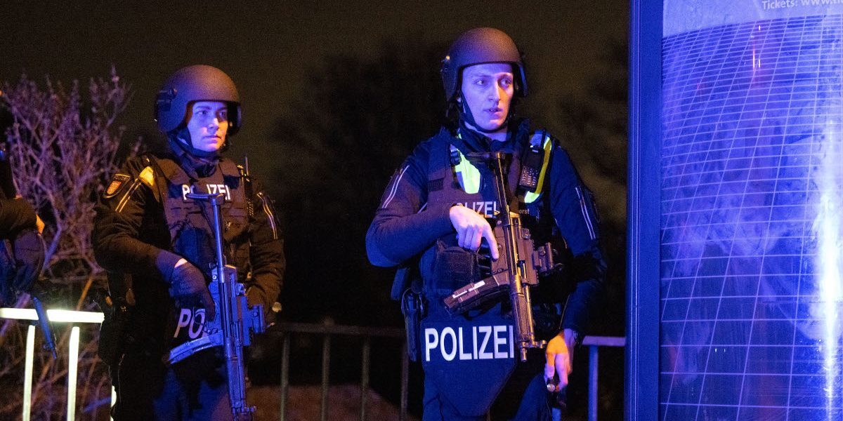 Tragedie lângă Berlin: doi morți într-un atac armat la liceu