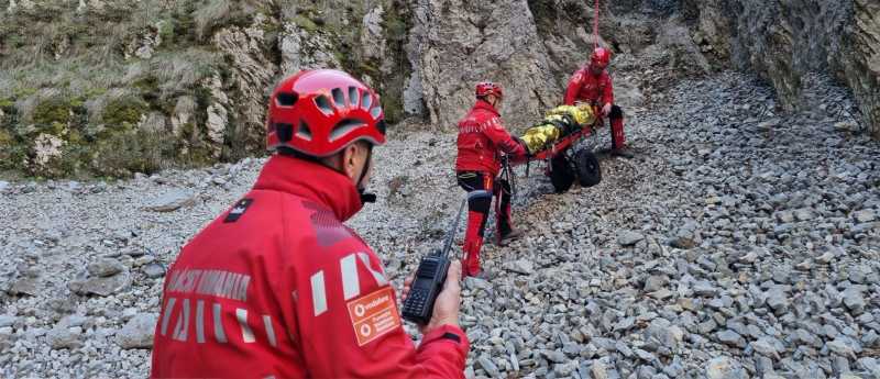 Salvamontiștii în acțiune: 25 de vieți salvate, șase răniți la spital