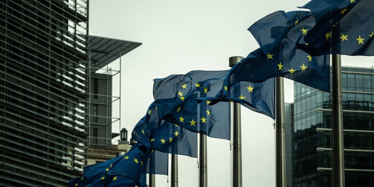 CE va analiza România: Alerte UE pe Legea decarbonizării