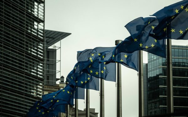 CE va analiza România: Alerte UE pe Legea decarbonizării