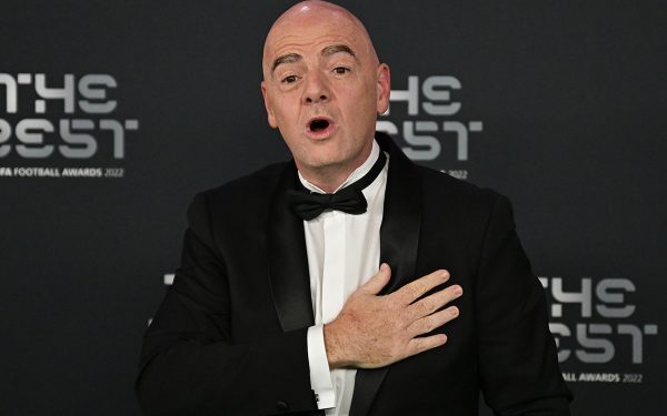 UEFA recunoaște plata către o fostă angajată legată de Infantino