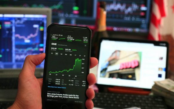 Tezaur: Dobânzi record la titlurile de stat, până la 7,15%
