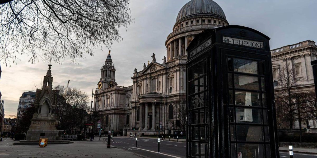 Ambasada SUA, acuzată de presiuni politice la Londra