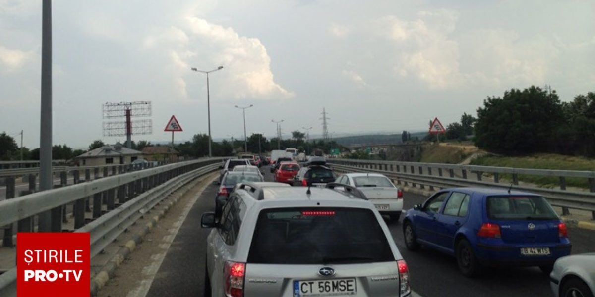 Carambol pe Autostrada Soarelui: 6 mașini implicate, trafic blocat