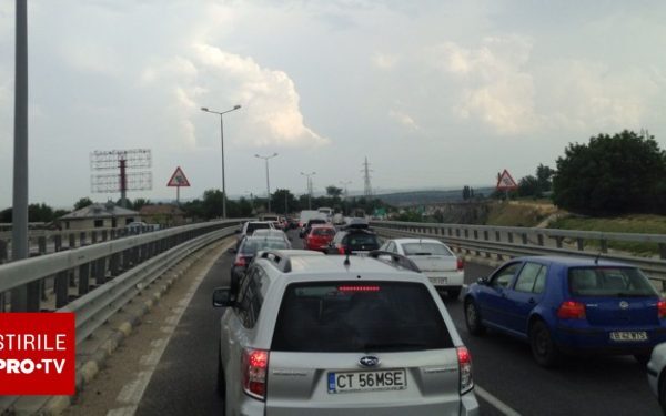 Carambol pe Autostrada Soarelui: 6 mașini implicate, trafic blocat