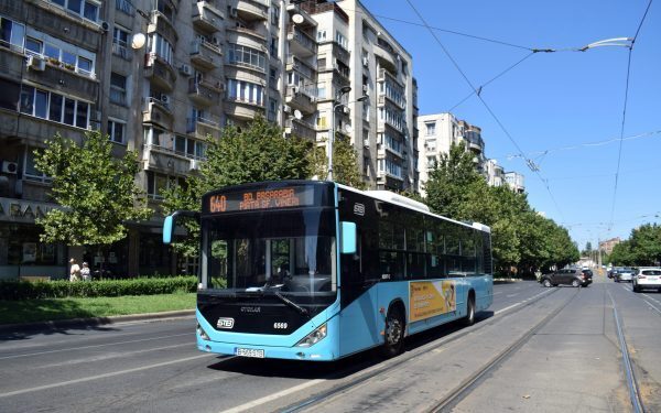 Schimbări STB lângă Hala Laminor, lucrările la pasaj blochează linii