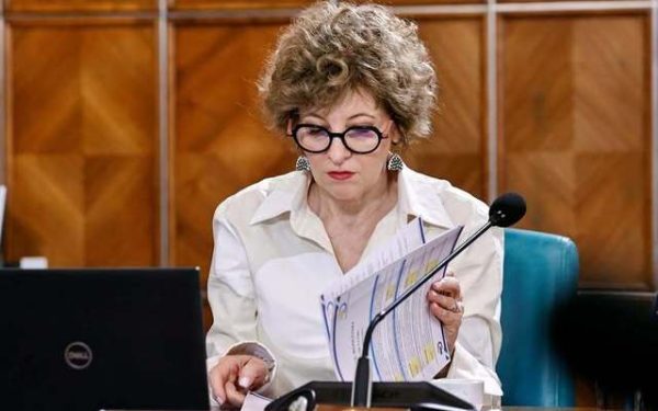 Oana Gheorghiu: 8 ani, 30.000 gazați, politicieni corupți plătesc