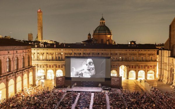 Cinematograful românesc: O vară lungă de filme
