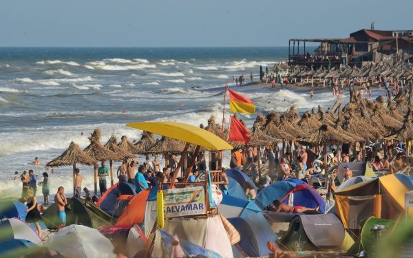 Pompieri pe litoral și la munte: 4500 de gărzi în acest weekend