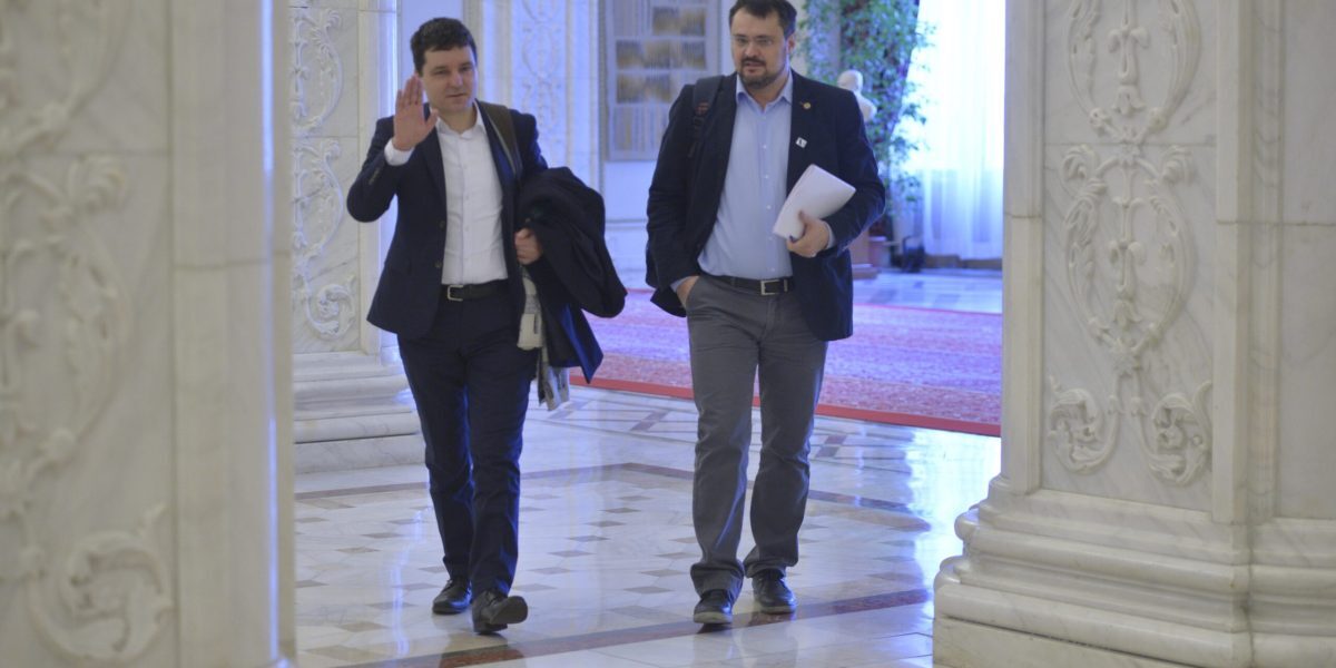 Nicușor Dan, acuzații grave de antisemitism din partea unor specialiști Holocaust