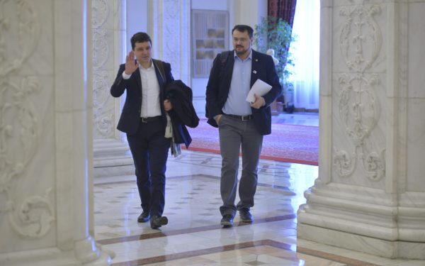 Nicușor Dan, acuzații grave de antisemitism din partea unor specialiști Holocaust