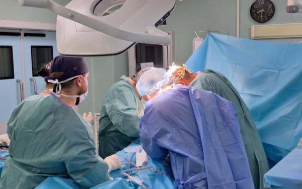 Alba Iulia salvează vieți: Primul transplant din 15 ani, inimi și plămâni pleacă spre Europa