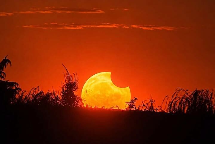 Eclipsă în România: Imagini uimitoare și vis împlinit
