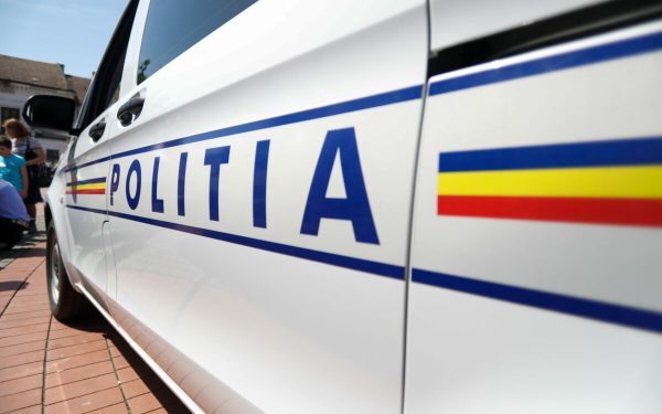 Elicopter pe neașteptate în Constanța: Pagube la centrul de echitație