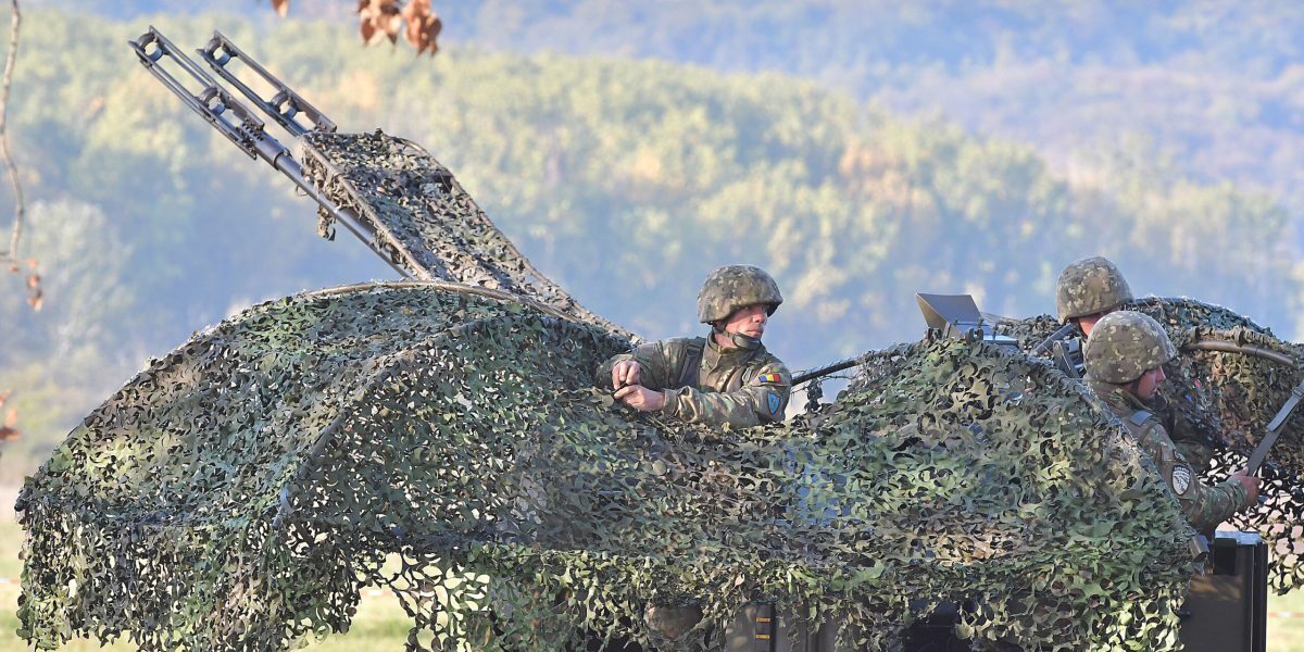 Militari în București și Ilfov: Rezerviștii chemați la exerciții