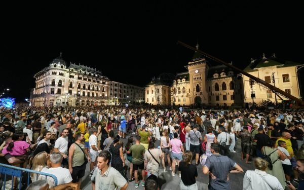 Craiova: „Păpușile Ocupă Strada”, Lia Olguța anunță „nebunia”