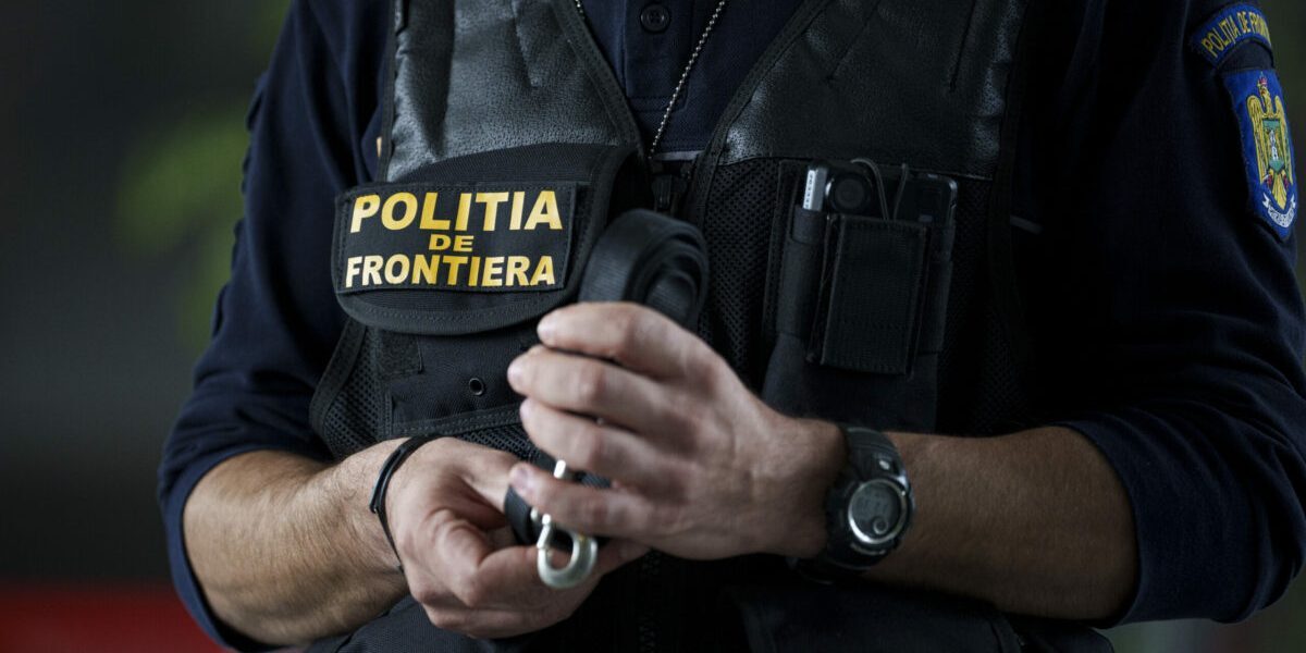 Chinezi cu vize false, prinși la granița României