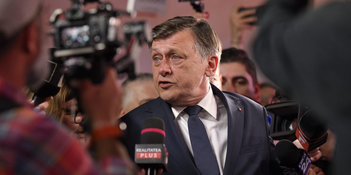 Antonescu: Nazare, singura soluție pentru premier
