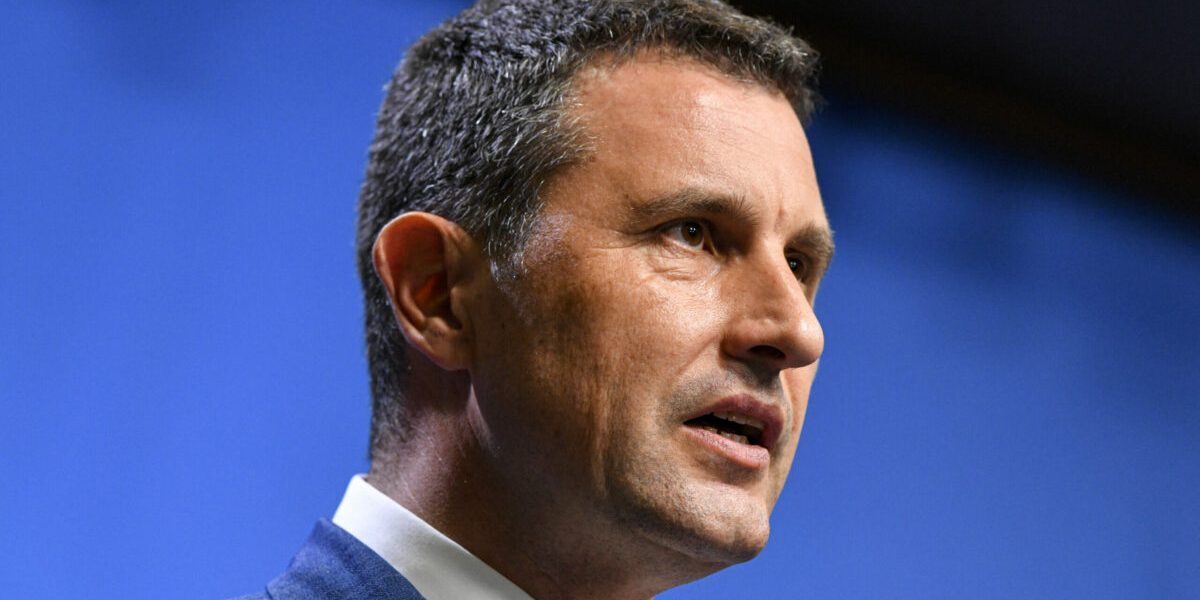 Populismul, o boală grea pentru România
