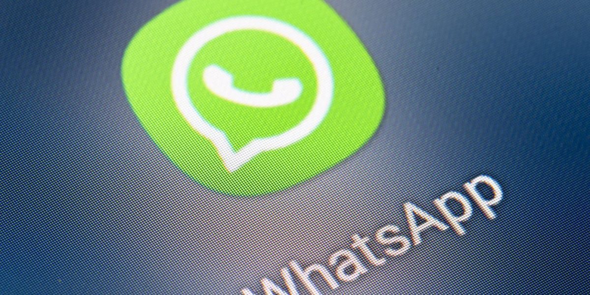 WhatsApp eliberează spațiu: ștergi fișiere, salvezi conversații