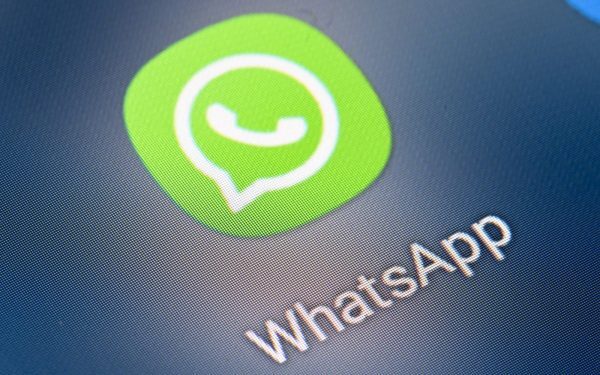 WhatsApp eliberează spațiu: ștergi fișiere, salvezi conversații