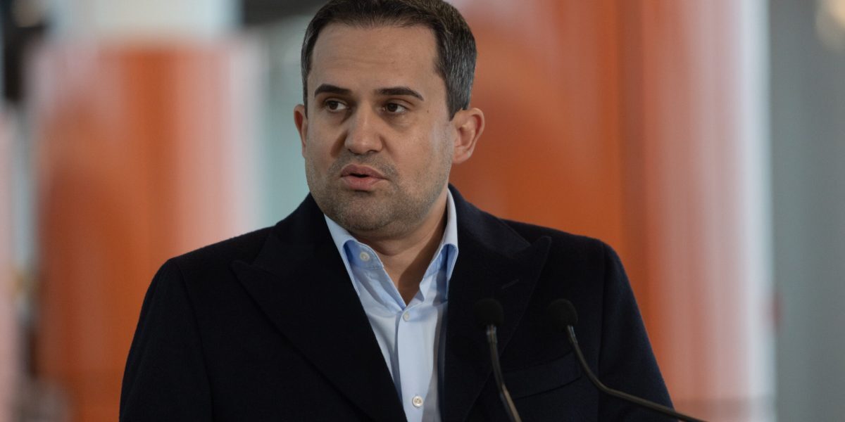 Șerban Atacă Guvernul Bolojan