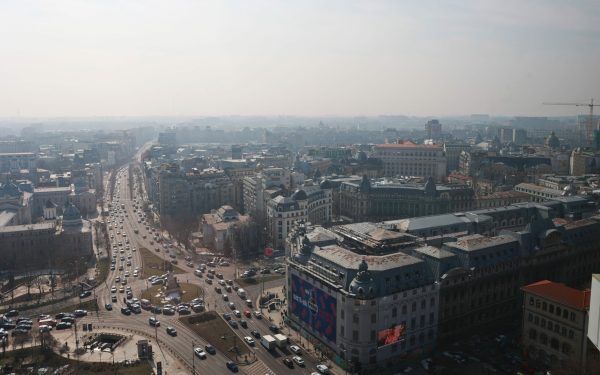 Trafic blocat sâmbătă în Centru. STB modifică trasee
