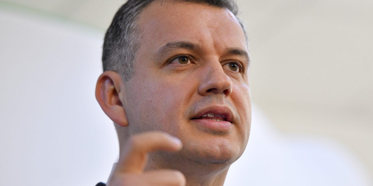 Președintele, decizie mâine: candidatul, dacă are majoritate