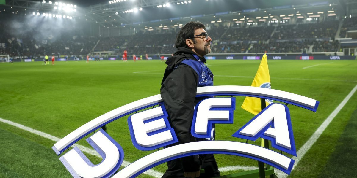 UEFA renunță la amenințarea de a boicota competițiile FIFA