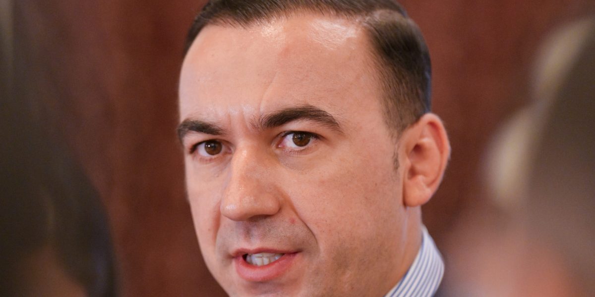 Bogdan Ivan acuză: 2,5 mil. euro dispăruți în jumătate de zi