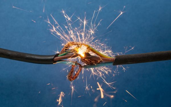 Electricitate din pământ? Oamenii de știință uimiți de experiment