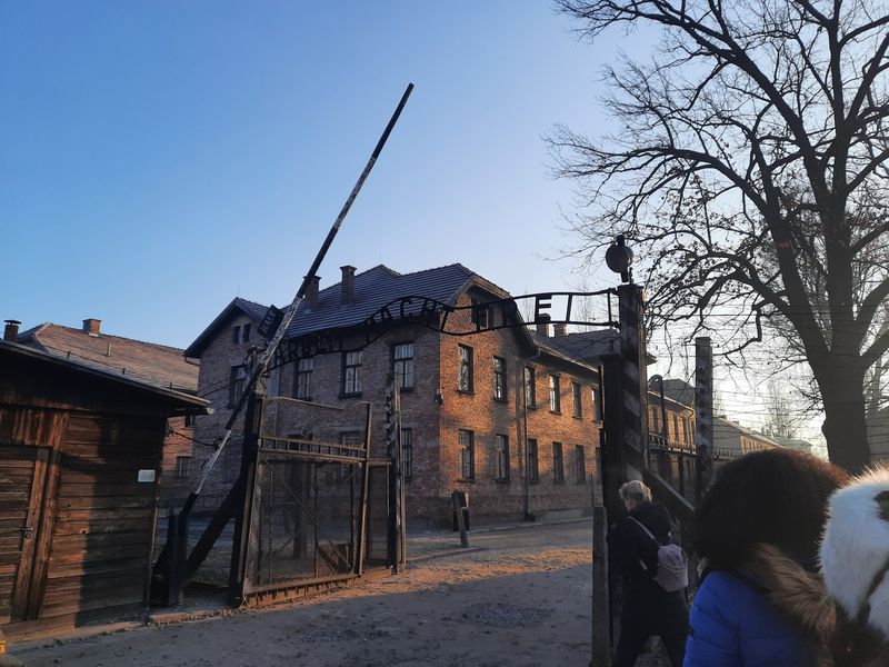 Lider polonez, acuzat de negarea Holocaustului după declarații șocante despre Auschwitz