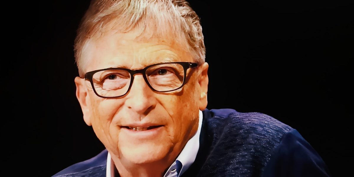 Bill Gates: Locuri de muncă doar pentru oameni